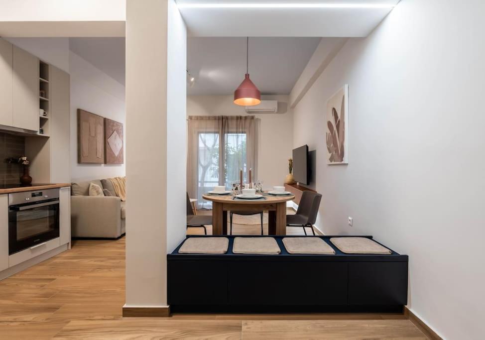 Delightful Sense 2Bd Apt In Kolonaki 7 Min To Metro 아테네 외부 사진