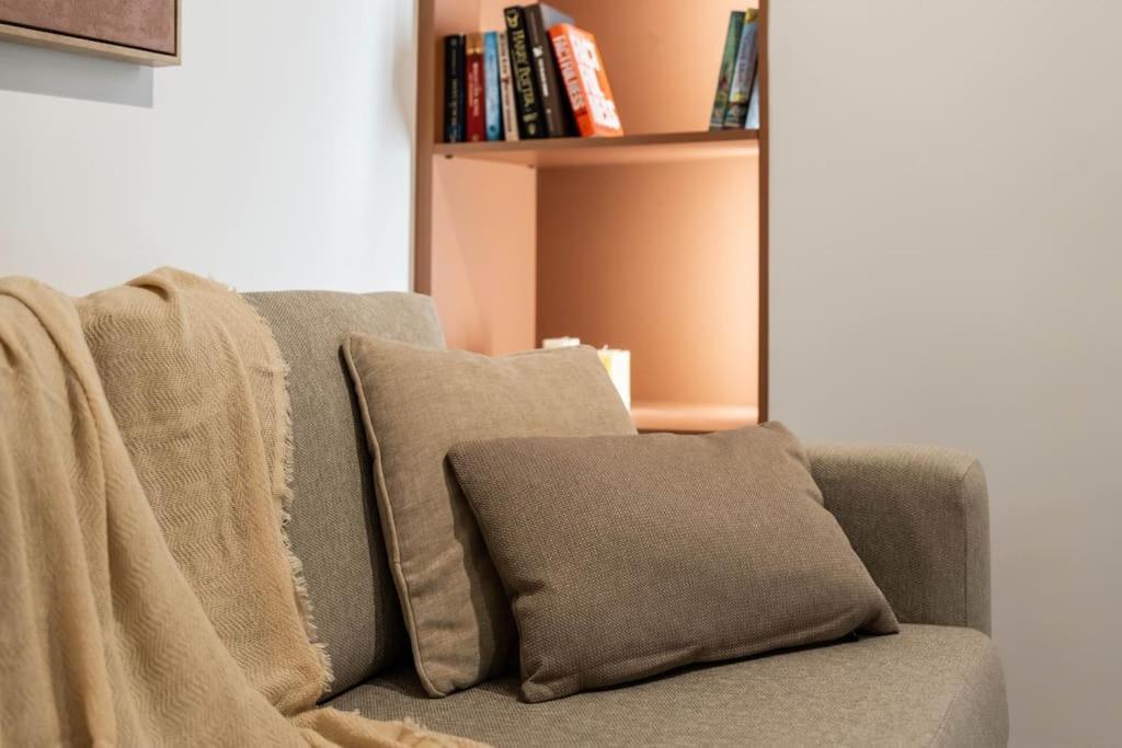 Delightful Sense 2Bd Apt In Kolonaki 7 Min To Metro 아테네 외부 사진