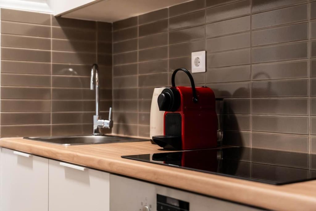 Delightful Sense 2Bd Apt In Kolonaki 7 Min To Metro 아테네 외부 사진