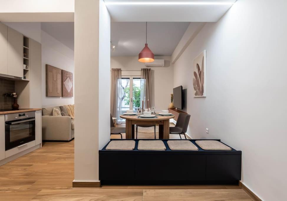 Delightful Sense 2Bd Apt In Kolonaki 7 Min To Metro 아테네 외부 사진